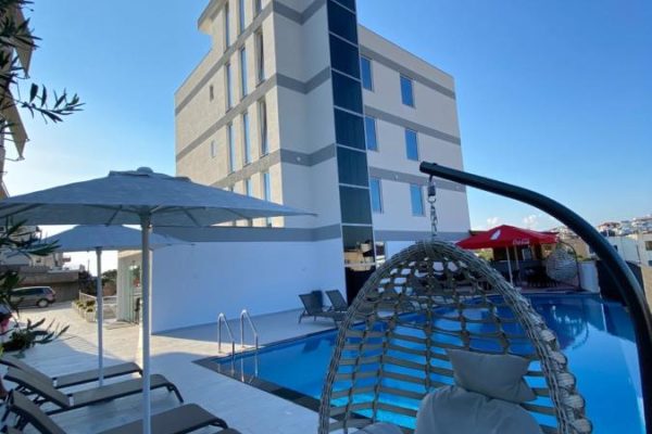 Admiro Hotel in Ksamil poolside