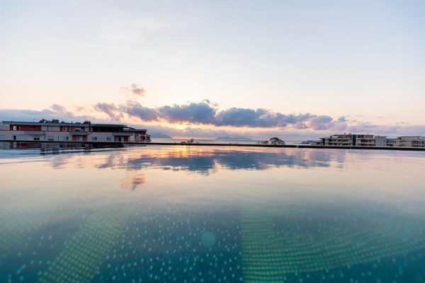 Ames Hotel Spa in Vlorë view from the infinity pool