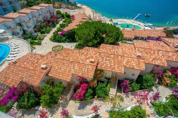 Bougainville Bay Hotel in Sarande appartments