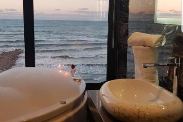 Brilliant Hotel Spa in Albania the bathroom with seaview