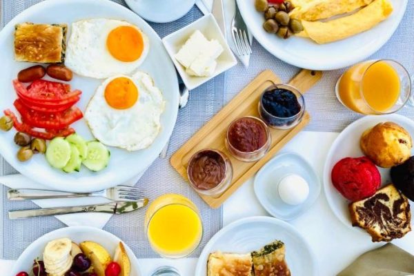 Geo & Art Boutique Hotel Himara in Himare the breakfast