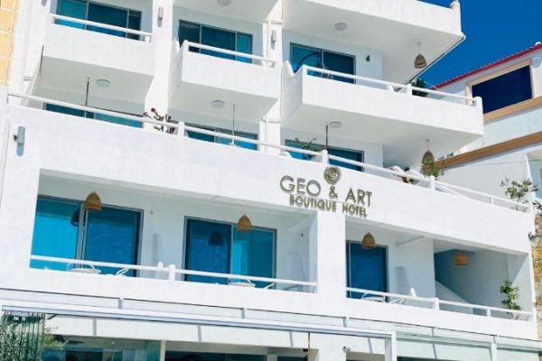 Geo & Art Boutique Hotel Himara in Himare hotelview from the outside