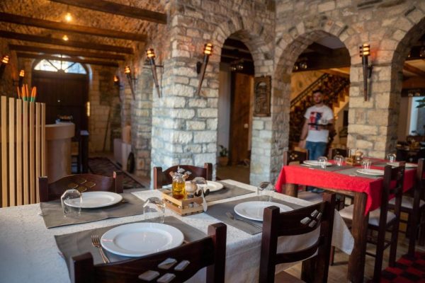 Restaurant van Hotel Kapllani in Berat