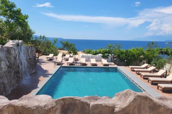 Vila Bello in Ksamil poolside view